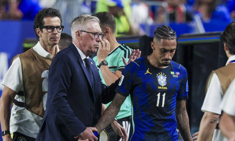 Raphinha quedó fuera de la selección por lesión