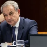 Fiscalía pide retirar el pasaporte a Rodríguez Zapatero e impedir su salida de España