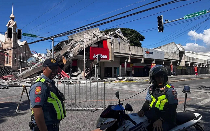 Subió el número de muertos por fuerte terremoto en Filipinas