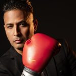 Charlie Cruz presenta “Invicto”, el álbum con el que marca un antes y un después en su carrera