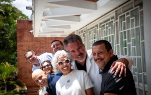 humor y conciencia llegan al Anfiteatro El Hatillo