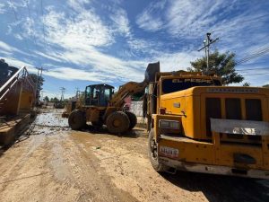 Abordan con jornadas de limpieza 3 comunidades de Cumaná tras lluvias