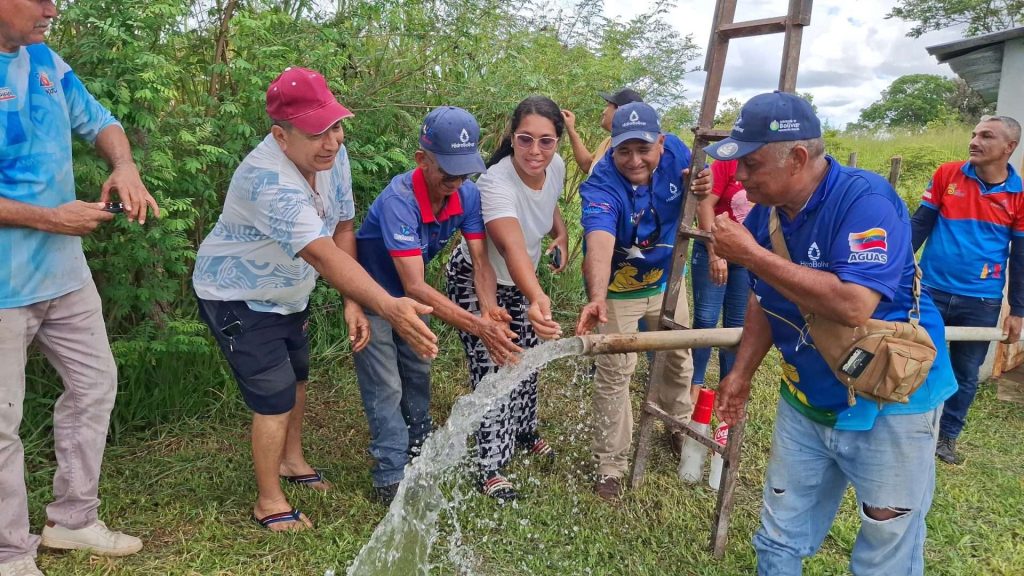 Activan pozos profundos en la población de El Manteco