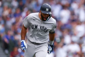 Yankees blanquean 2-0 a los Cachorros de Chicago
