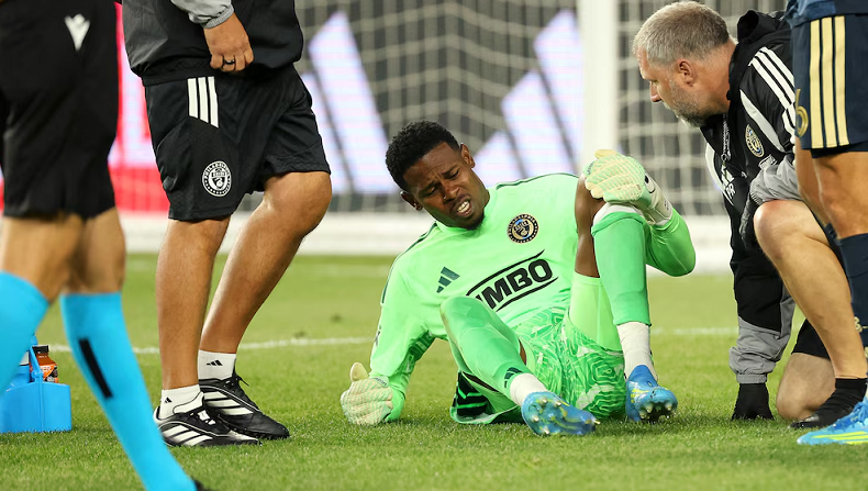 La regla que pondrán en práctica para terminar con las demoras de los arqueros en el fútbol