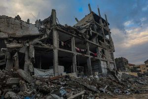 Ataques aéreos israelíes dejan tres palestinos muertos en Gaza