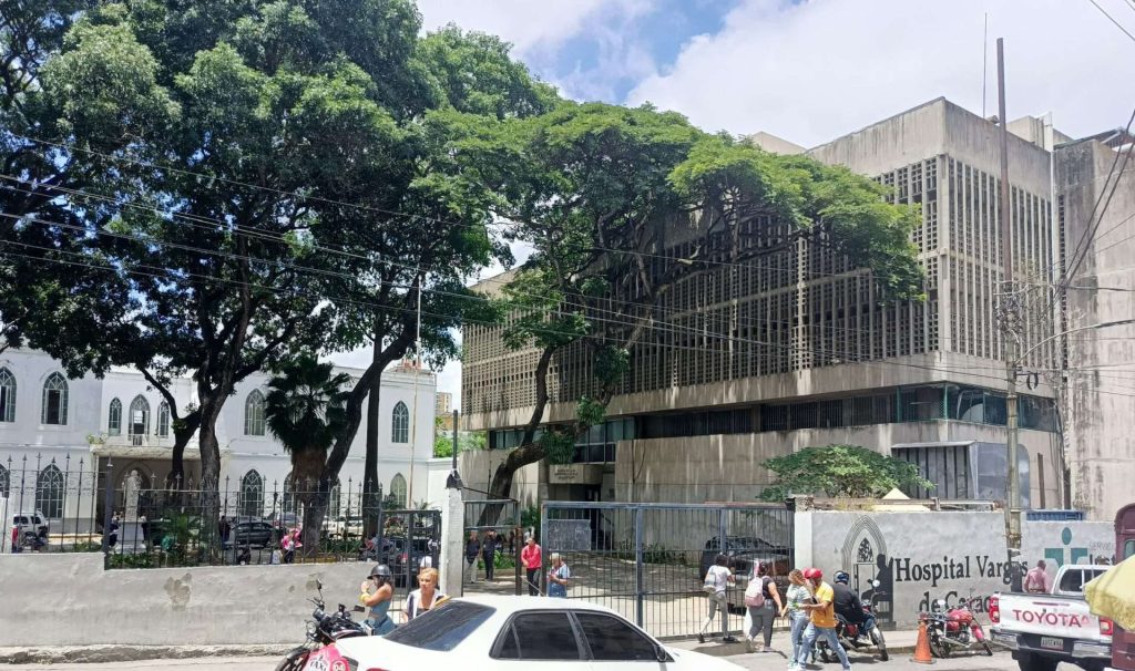Avanza en un 74% la rehabilitación integral del Hospital Vargas de Caracas