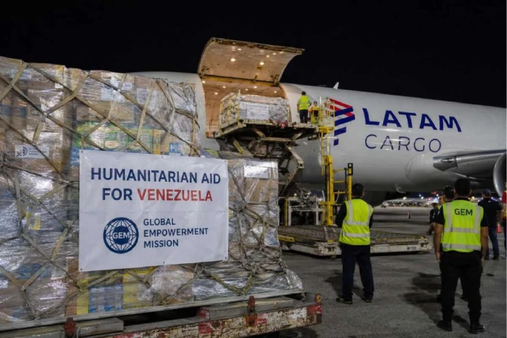 Portugal envía 13 toneladas de insumos y ambulancias a Venezuela