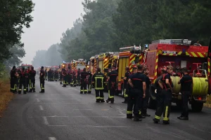 Más de 250.000 personas huyen de sus hogares en Francia y España por los incendios forestales