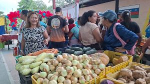 Brindan atención a más de 700 familias en jornada integral en la parroquia Independencia de Mérida