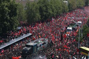 Concluye funeral del líder supremo Alí Jameneí en Teherán