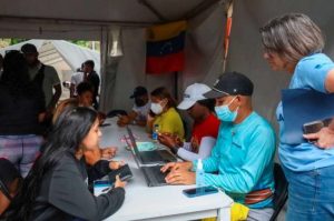 Continúa censo digitalizado de vivienda para afectados por sismos en La Guaira