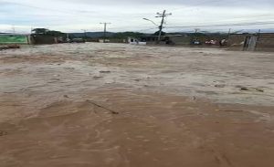Fuertes lluvias provocan anegaciones en varios sectores de Cumaná