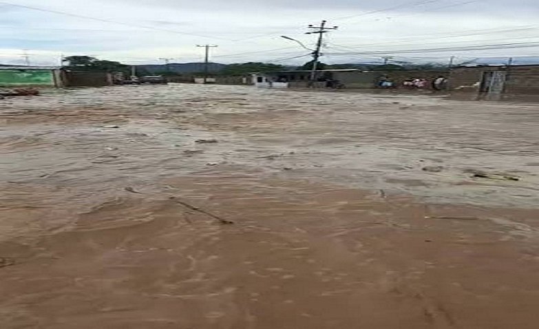 Fuertes lluvias provocan anegaciones en varios sectores de Cumaná