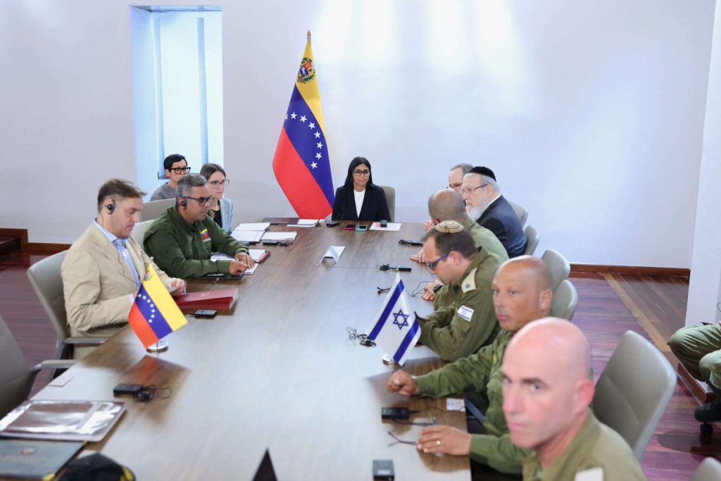 Delcy Rodríguez agradece a delegación israelí tras culminar operaciones de apoyo