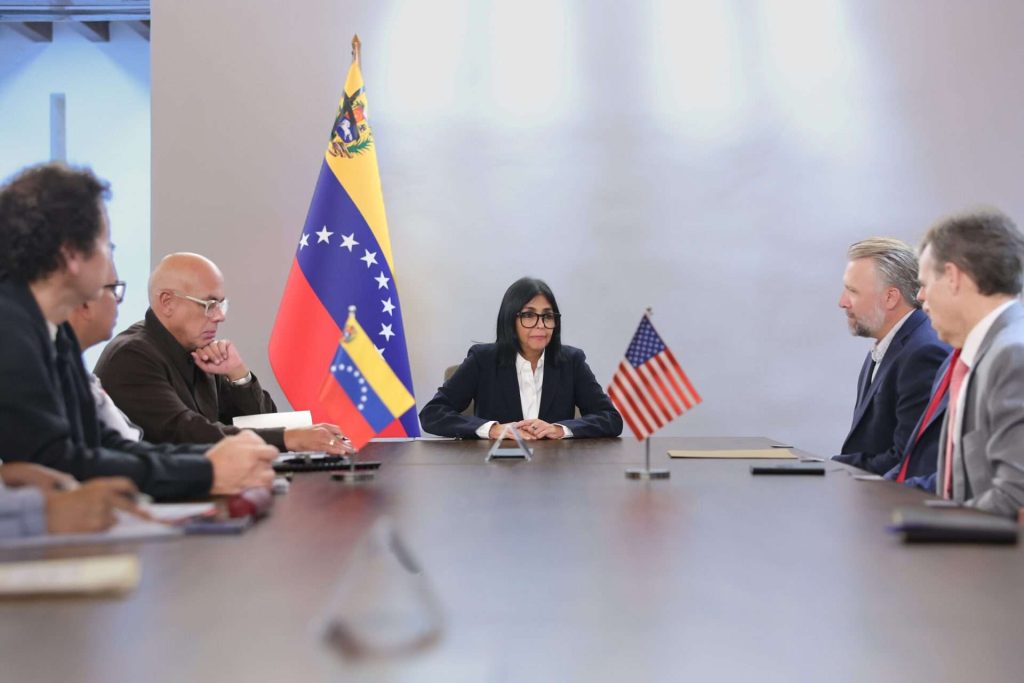 Delcy Rodríguez evalúa agenda de cooperación con subsecretario de Agricultura de EEUU