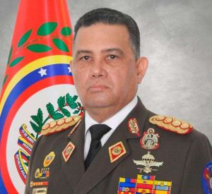 Delcy Rodríguez ratifica a González López como ministro de la Defensa