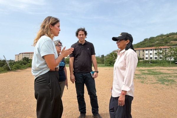 Delcy Rodríguez inicia proceso de certificación de terrenos aptos para construcción de viviendas en La Guaira