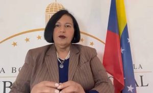 'Primero hay que recuperar las instituciones, después las elecciones'