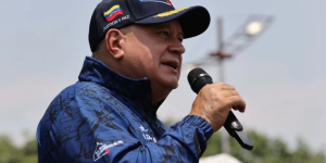Diosdado Cabello calificó de 'vulgares y miserables' las declaraciones del alcalde de Panamá sobre la ayuda humanitaria