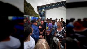 Diosdado Cabello inspeccionó campamento transitorio Martin Luther King en La Guaira