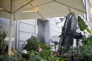 El calor se dispara hasta los 42 grados y eleva el riesgo de incendios en casi toda España