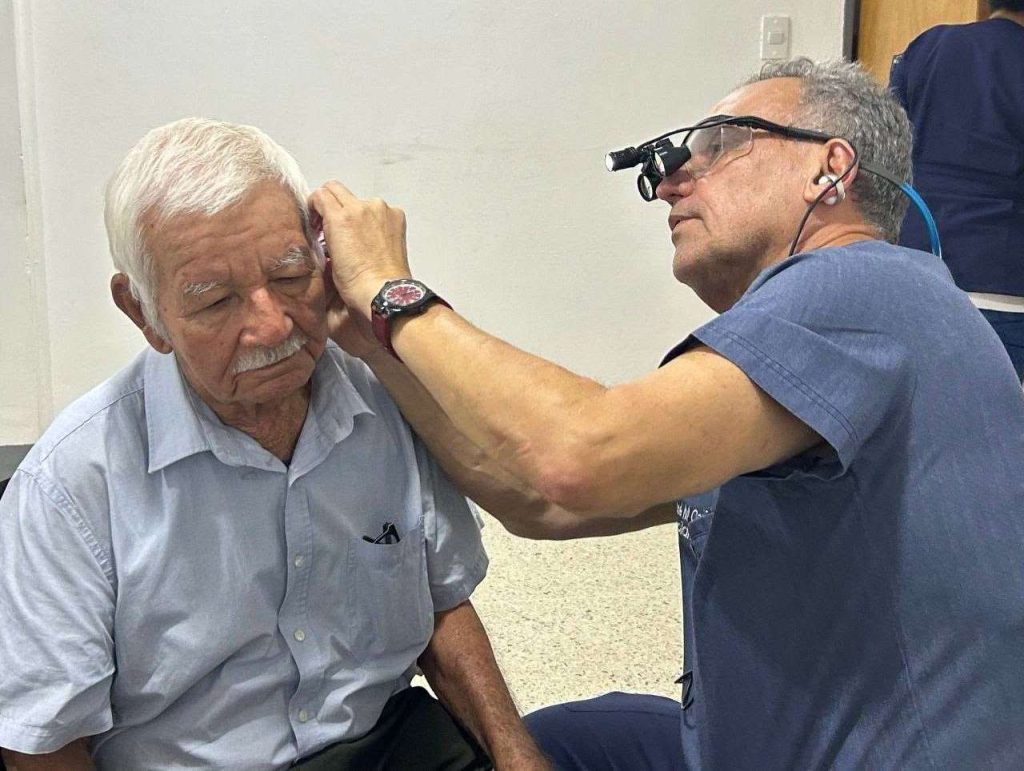 Evalúan 130 pacientes de otorrino para intervención en Amazonas