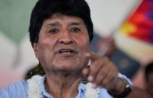 Fiscalía de Bolivia ordena detención del expresidente Evo Morales