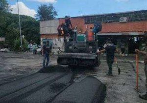 Gobierno de Caracas atiende emergencias y vialidad en diez parroquias