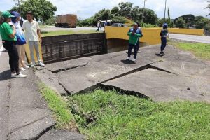 Lluvias causan fallas estructurales en puentes de la autopista en Portuguesa