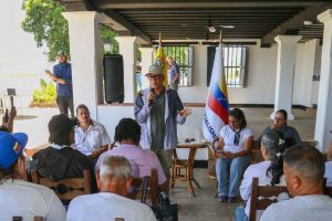 Más de 20 organizaciones debaten el plan ambiental para La Guaira
