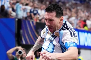 Messi marca su octavo gol en el Mundial y lidera la carrera por la Bota de Oro