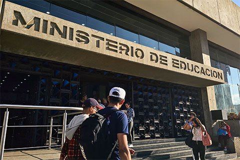 Venezuela va a retomar las clases este lunes 6 de julio en las zonas que no fueron afectadas por los terremotos
