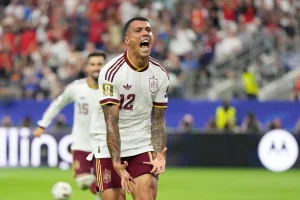 España se mete en la final derrotando 2-0 a Francia