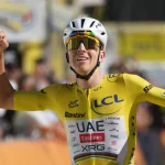 Tadej Pogacar ya es una leyenda viva del ciclismo mundial, gana la etapa 19 y roza su quinto Tour de Francia