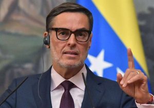 Presidenta (E) designa a Félix Plasencia ministro de Relaciones y Comercio Exterior