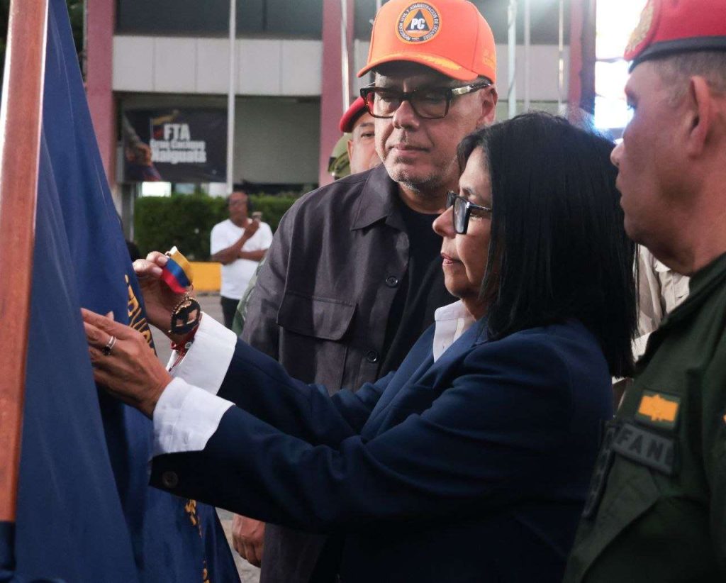 Presidenta (E) exhorta al país a una reconstrucción humana