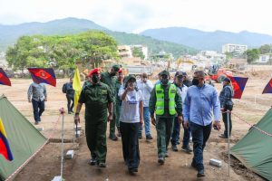 Presidenta (E) supervisa trabajos de recuperación en La Guaira