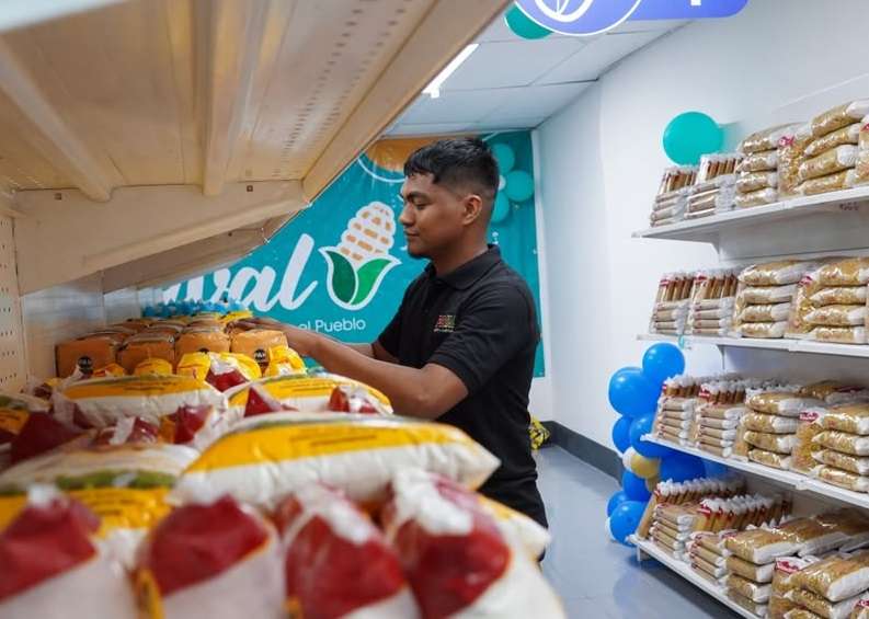 Reabren Abasto Pdval en Anaco para beneficiar a más de 6 mil familias