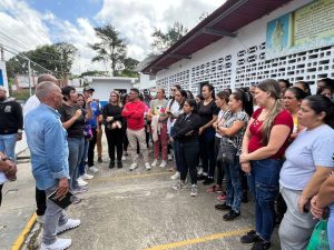 Realizan inspección técnica para recuperar la U.E. Alejandrina de Lugo en Paracotos tras sismos