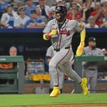 El gesto de Ronald Acuña jr. con una joven promesa del béisbol que sobrevivió a los terremotos en La Guaira
