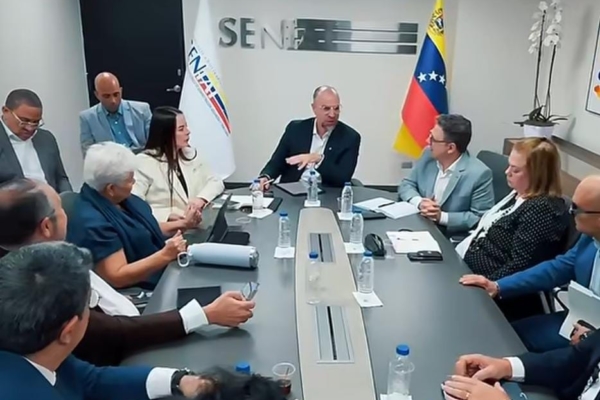 Proyectan simplificar trámites y ampliar base de contribuyentes