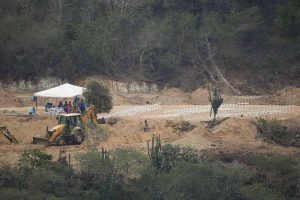Sepultan en La Guaira cuerpos individualmente codificados