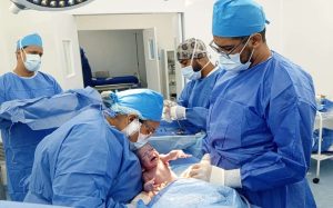 Sistema de salud mantiene operativos servicios críticos en La Guaira