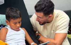 alianza colombo-venezolana para entregar prótesis y sillas de ruedas a víctimas del terremoto