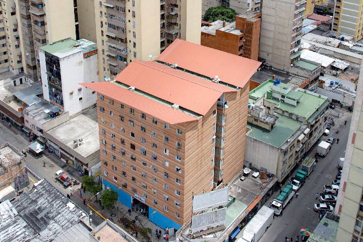 Gobierno entregó 212 viviendas rehabilitadas en la parroquia Santa Rosalía de Caracas