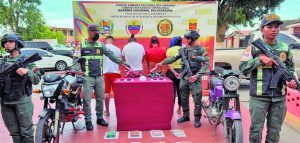 Agarraron a cuatro con 5 kg de drogas