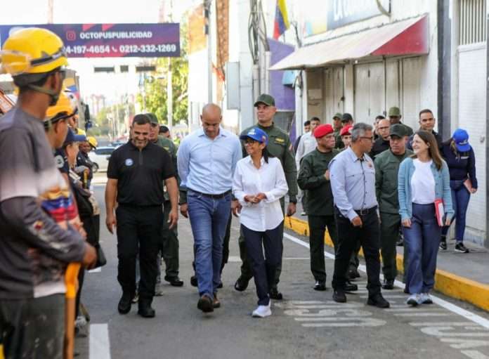 Bricomiles recuperarán 1.000 escuelas - Últimas Noticias