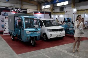 Cuba flexibiliza procesos de compra y legalización de vehículos