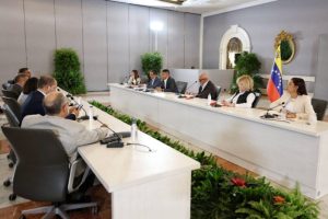 Continúa diálogo político en Venezuela entre el gobierno y la oposición